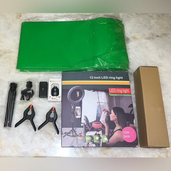 🖤12-Inch LED Ring Light With Tripod, Bluetooth
Remote & Accessories (9 pi… - Picture 9 of 9